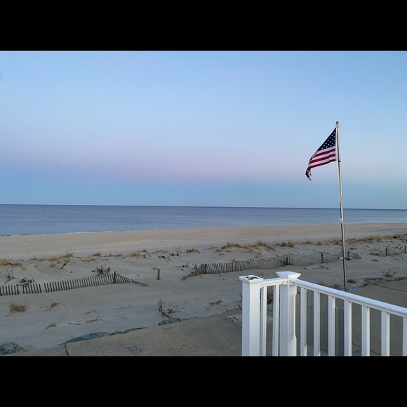 Meet your Posher, Micaela - Picture 1 of 1